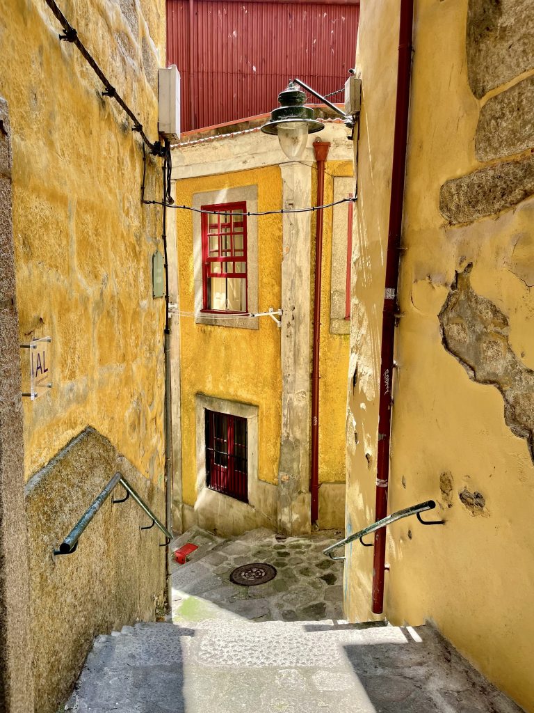 A sunny alley in Porto